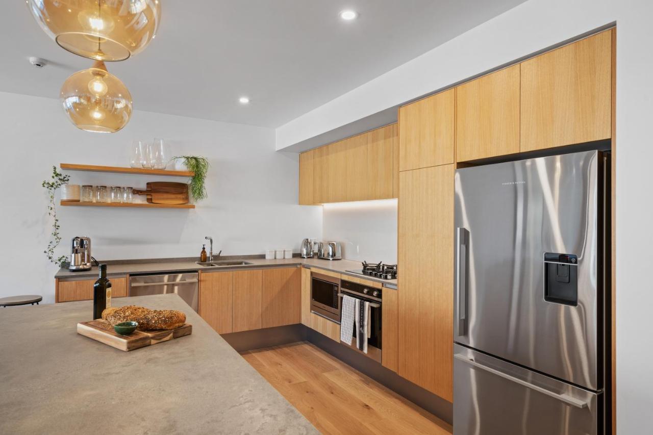Winona Of Wanaka - Luxury Lakefront Apartment Zewnętrze zdjęcie
