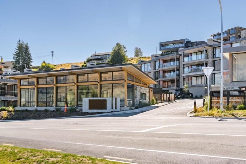Winona Of Wanaka - Luxury Lakefront Apartment Zewnętrze zdjęcie